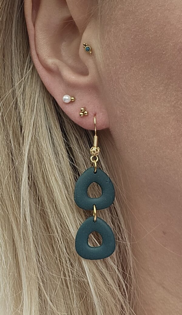 Oorbellen donker groen goud Oorbellen donker groen goud