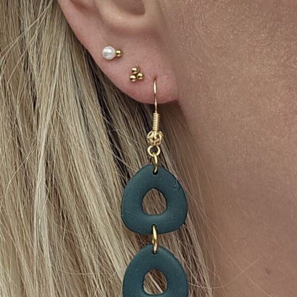 Oorbellen donker groen goud